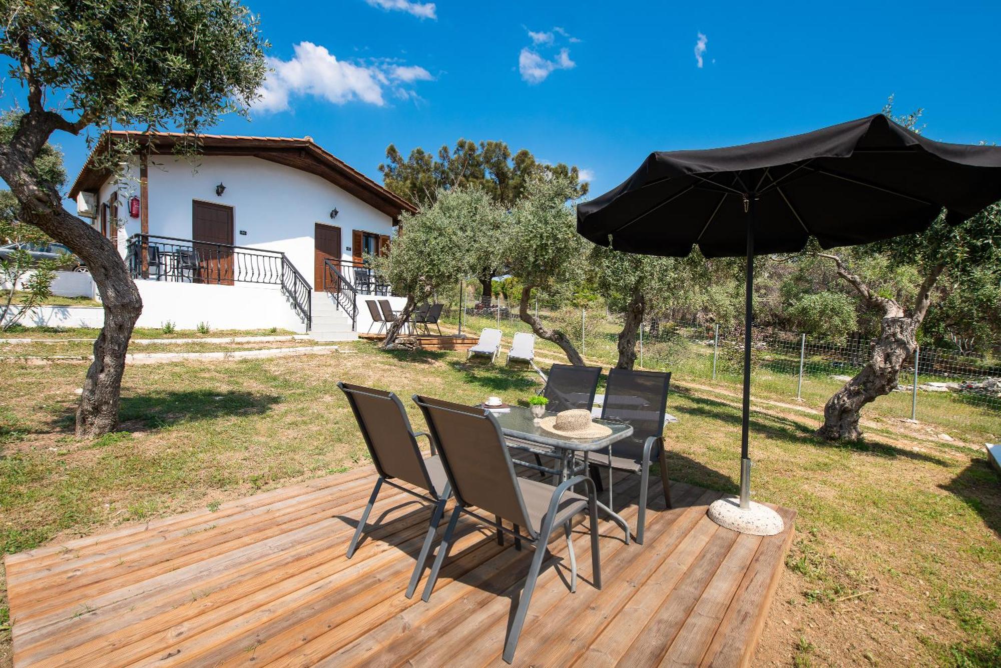Acroterra - Easy Living Aparthotel Aliki  Bagian luar foto
