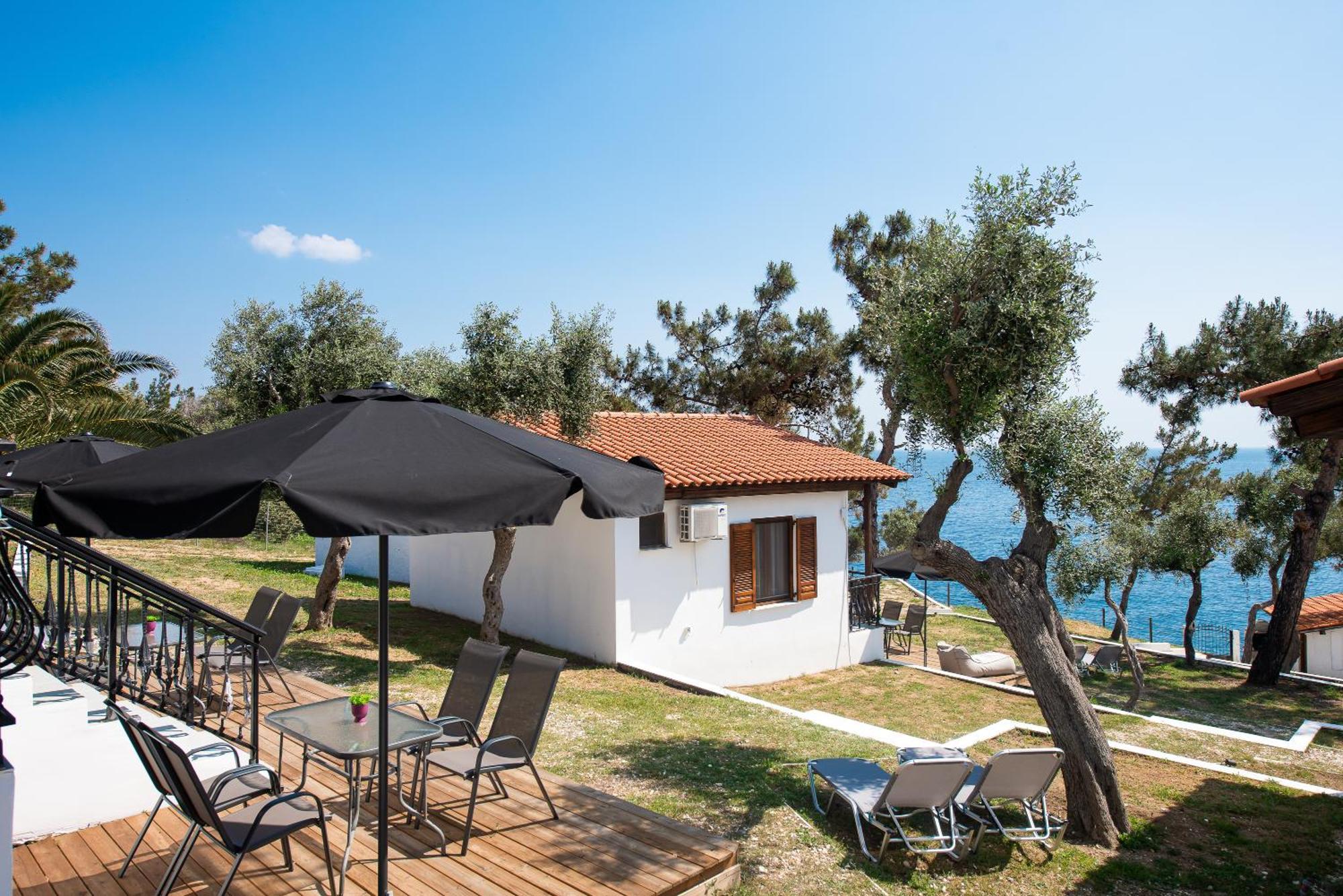 Acroterra - Easy Living Aparthotel Aliki  Bagian luar foto