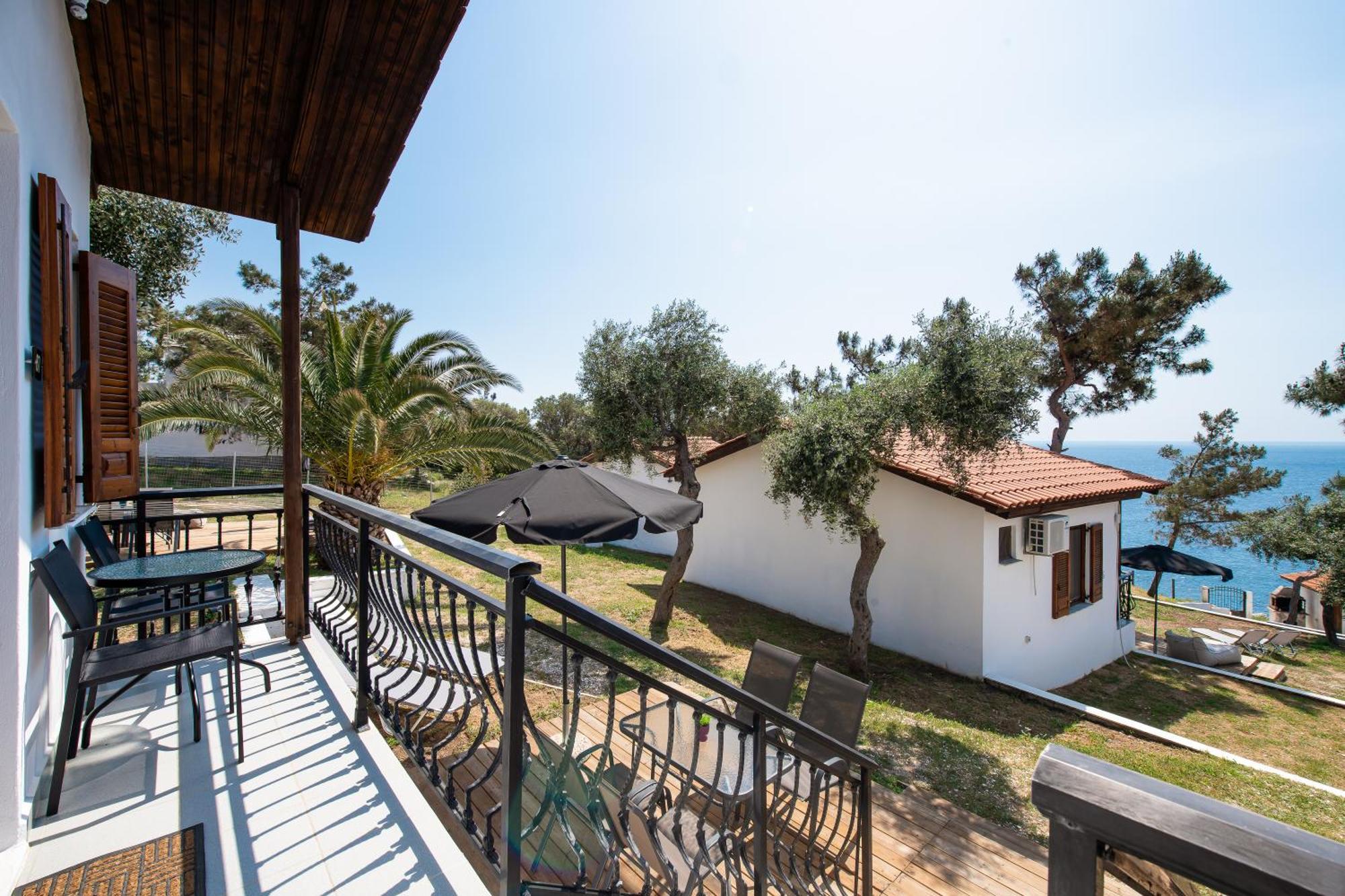 Acroterra - Easy Living Aparthotel Aliki  Bagian luar foto