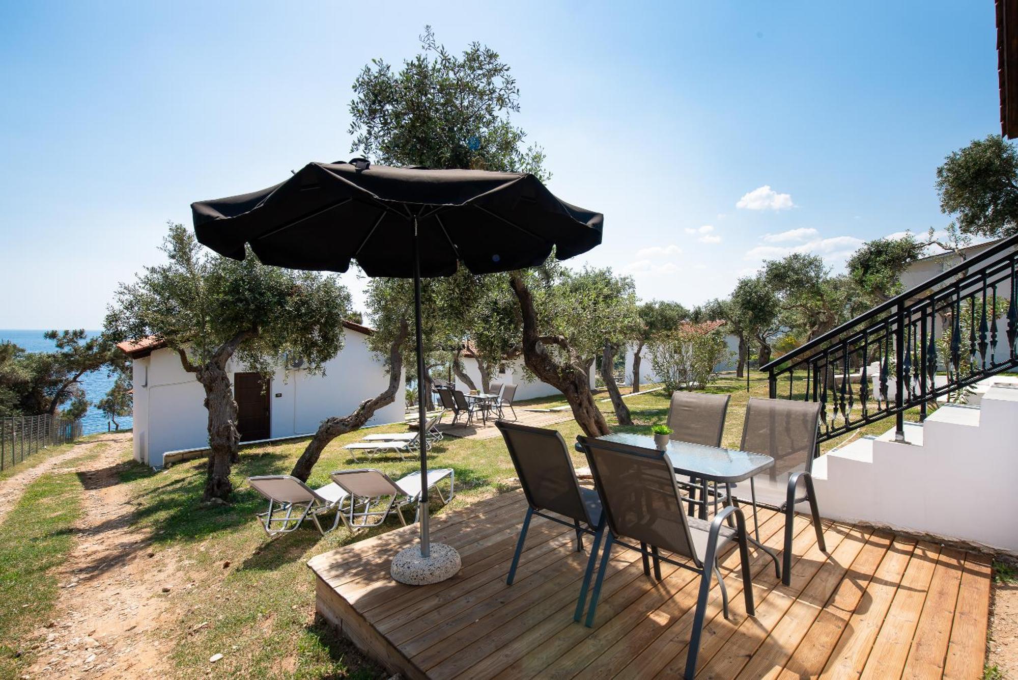 Acroterra - Easy Living Aparthotel Aliki  Bagian luar foto