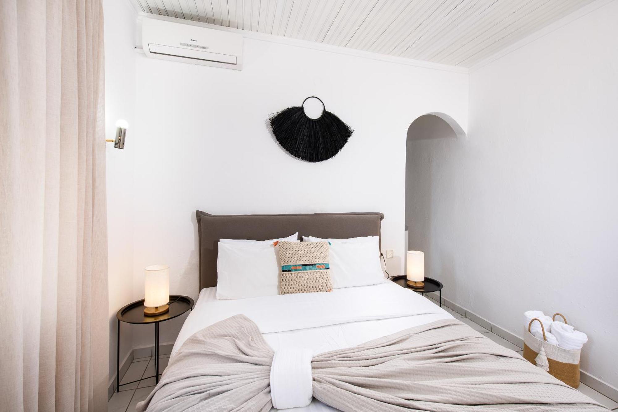 Acroterra - Easy Living Aparthotel Aliki  Bagian luar foto